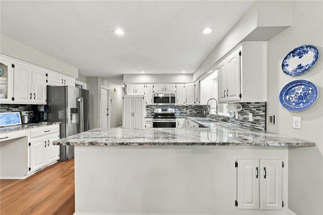9509 Brooks Drive, Rogers, AR 72756