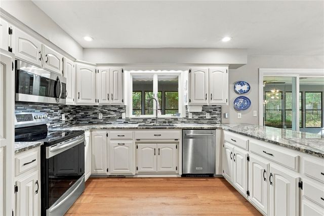 9509 Brooks Drive, Rogers, AR 72756