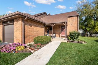 650 Cress Creek Lane, Crystal Lake, IL 60014