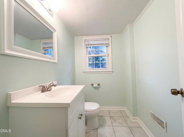 506 Shoreline Drive, Fayetteville, NC 28311