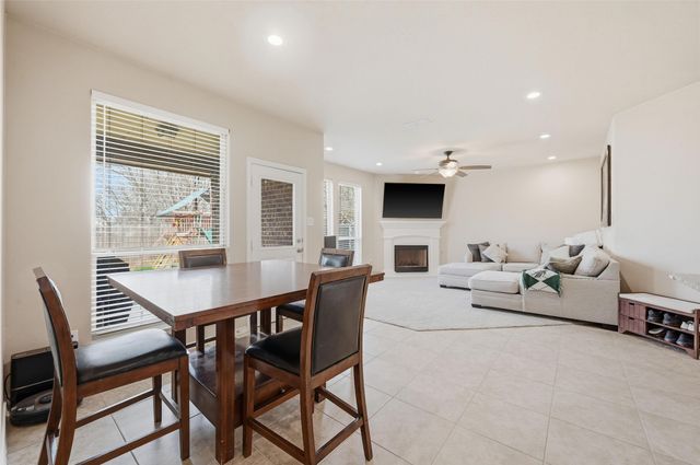 2421 Windhaven Drive, Denton, TX 76210