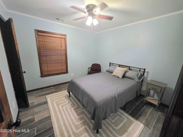 507 Fox Run Road, Jacksonville, NC 28546