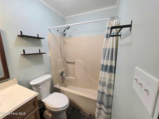 507 Fox Run Road, Jacksonville, NC 28546