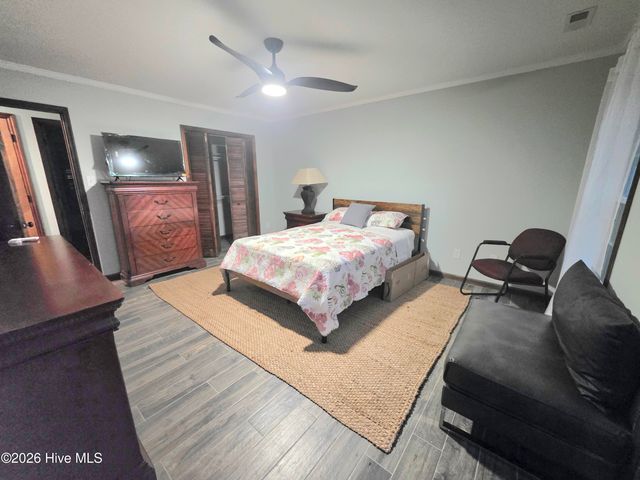 507 Fox Run Road, Jacksonville, NC 28546