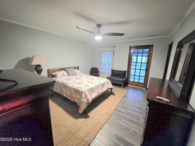 507 Fox Run Road, Jacksonville, NC 28546