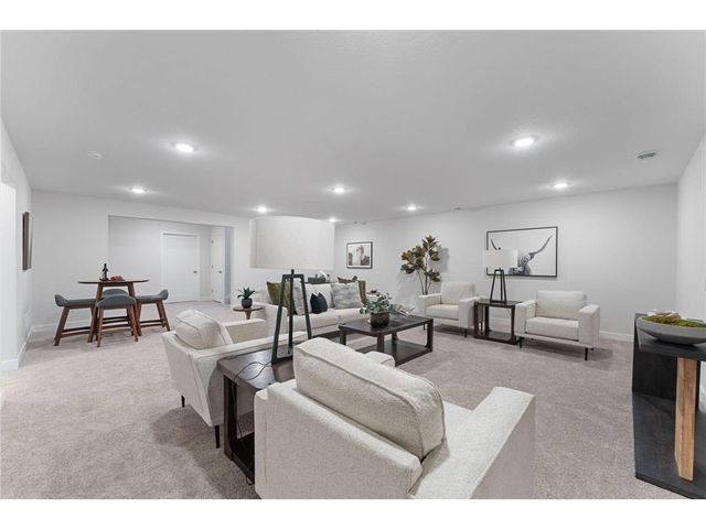 1124 Marlene Avenue, River Falls, WI 54022