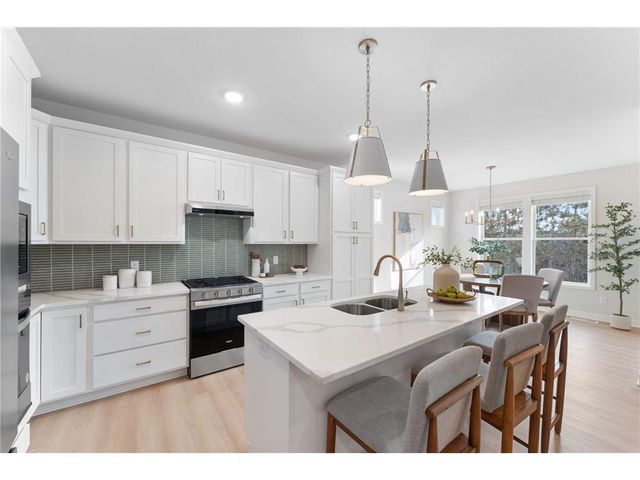 1124 Marlene Avenue, River Falls, WI 54022