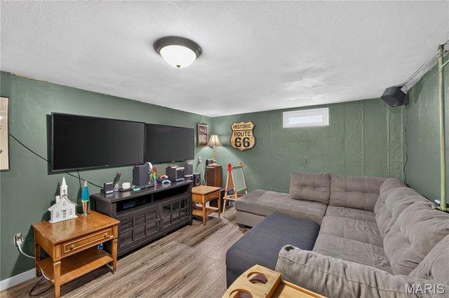 2910 Nantwich Lane, St Charles, MO 63301