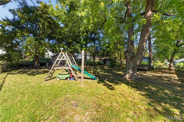 2910 Nantwich Lane, St Charles, MO 63301