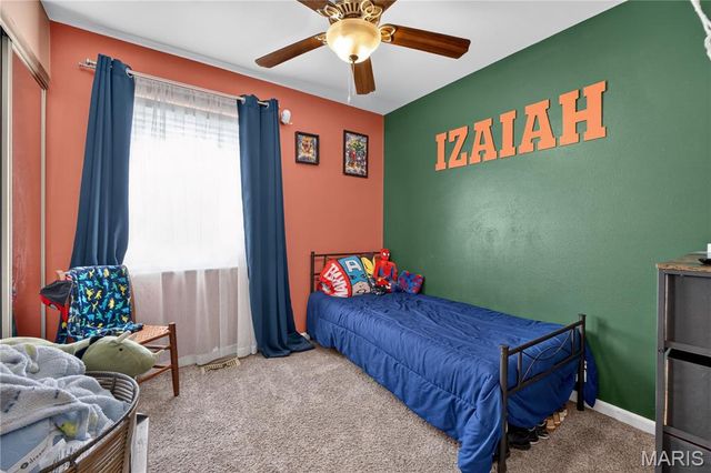 2910 Nantwich Lane, St Charles, MO 63301