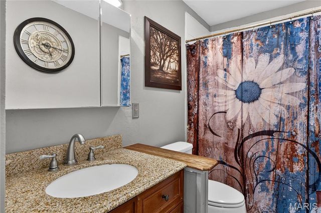 2910 Nantwich Lane, St Charles, MO 63301