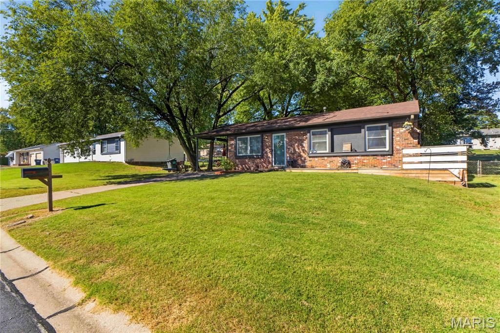 2910 Nantwich Lane, St Charles, MO 63301