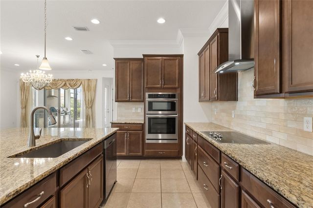8148 CLEOBURY DRIVE, Orlando, FL 32832