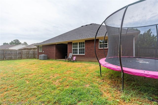 623 Chateau Drive, Fort Smith, AR 72908