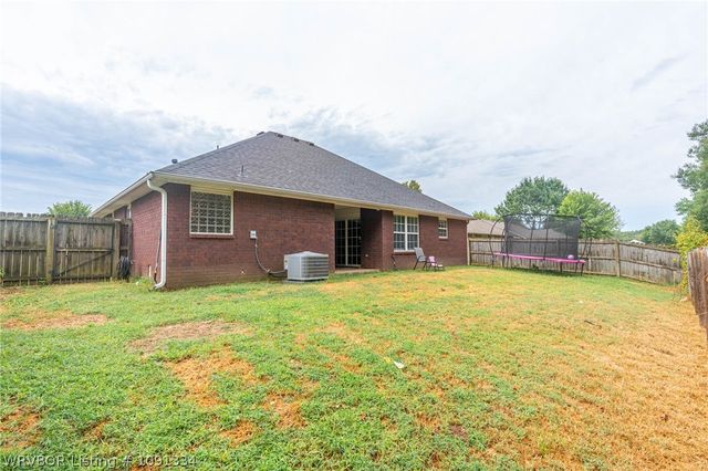 623 Chateau Drive, Fort Smith, AR 72908