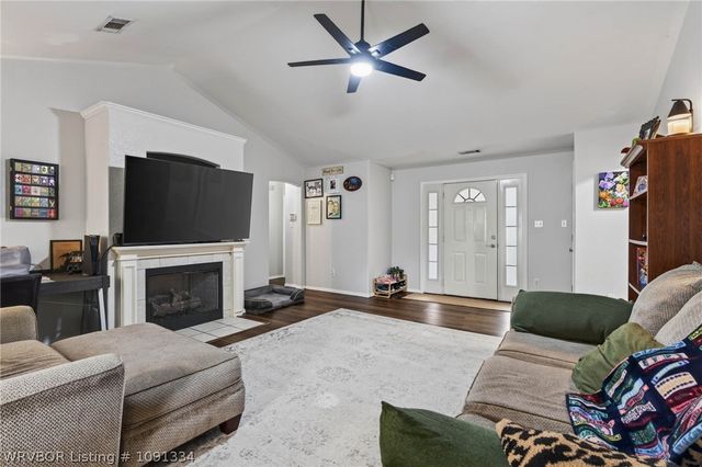 623 Chateau Drive, Fort Smith, AR 72908