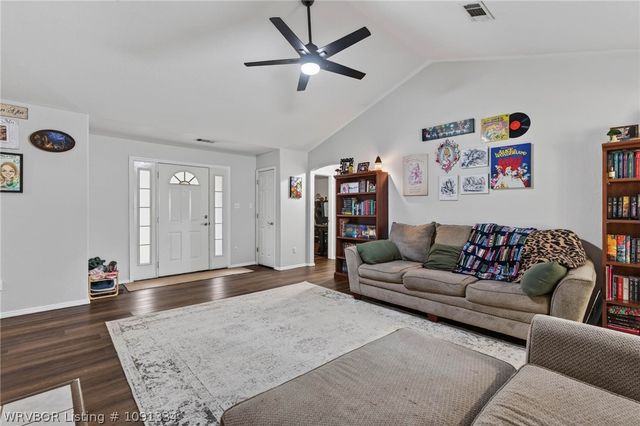 623 Chateau Drive, Fort Smith, AR 72908