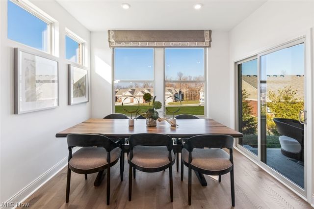 791 Colesbourne Circle, Green, OH 44685