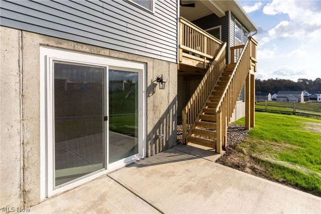 791 Colesbourne Circle, Green, OH 44685