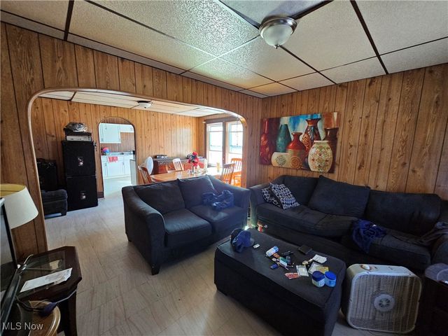 3283 W 48th Street, Cleveland, OH 44102