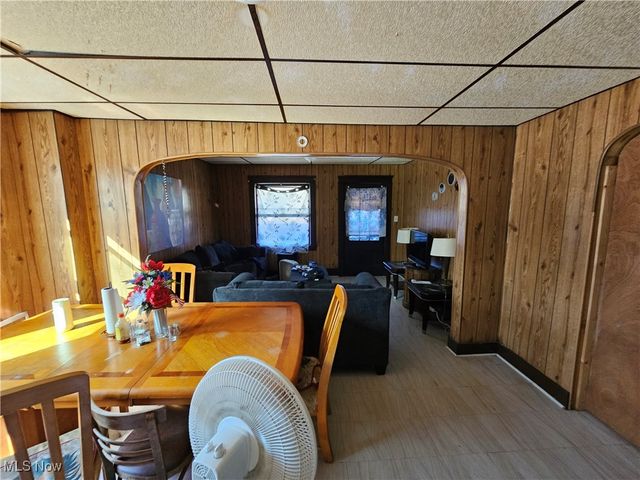 3283 W 48th Street, Cleveland, OH 44102