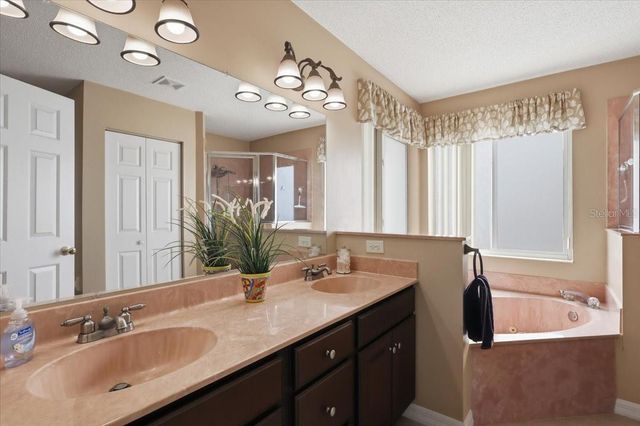 104 WESTROBIN LANE, Palm Coast, FL 32164