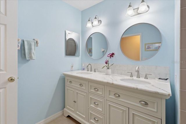 104 WESTROBIN LANE, Palm Coast, FL 32164