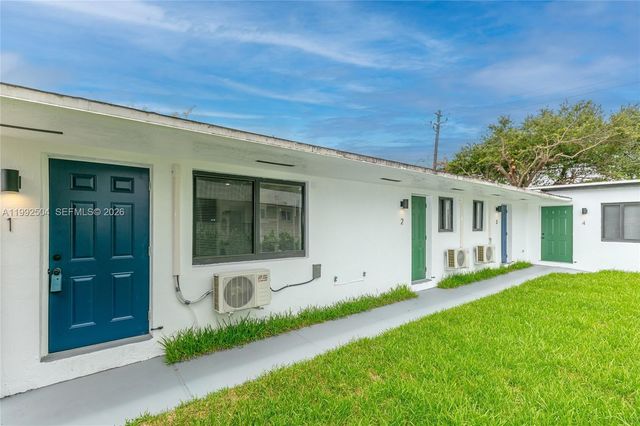 6125 SW 40th Ct, Miramar, FL 33023
