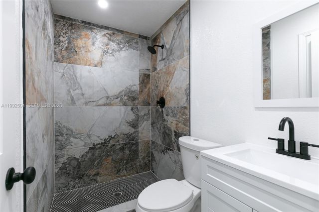 6125 SW 40th Ct, Miramar, FL 33023