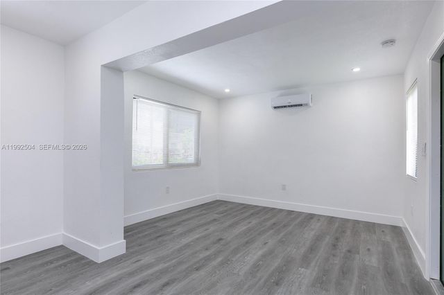 6125 SW 40th Ct, Miramar, FL 33023