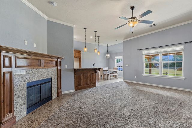 10714 Masters Circle, Jenks, OK 74037