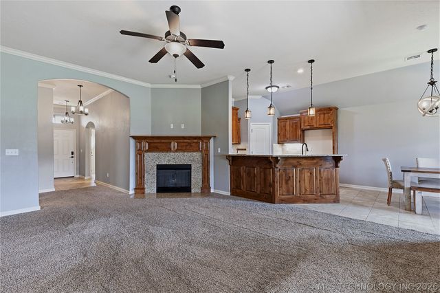 10714 Masters Circle, Jenks, OK 74037