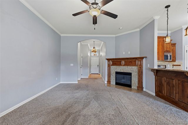 10714 Masters Circle, Jenks, OK 74037