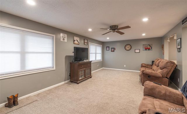 502 Fox Creek Road, Rolla, MO 65401