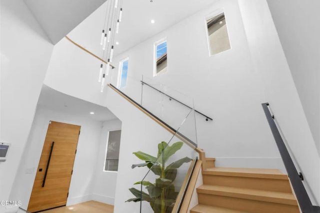 1520 Viewpoint Drive, Oxnard, CA 93035