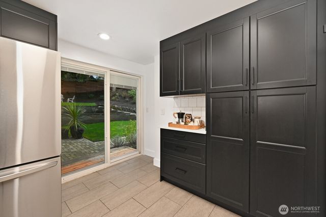 13525 4th Avenue NE, Seattle, WA 98125