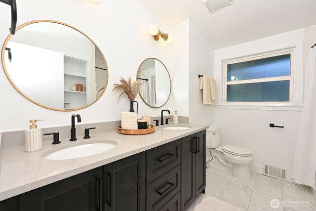 13525 4th Avenue NE, Seattle, WA 98125