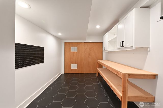 13525 4th Avenue NE, Seattle, WA 98125