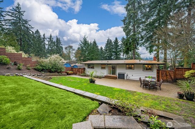 13525 4th Avenue NE, Seattle, WA 98125