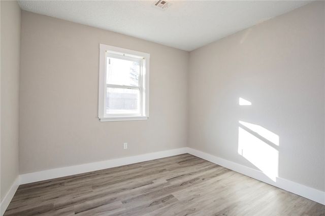 701 SE 10th Street, Bentonville, AR 72712