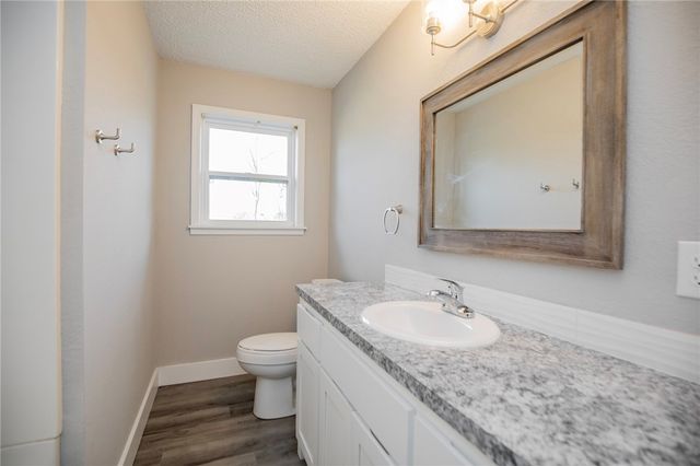 701 SE 10th Street, Bentonville, AR 72712