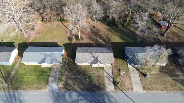 701 SE 10th Street, Bentonville, AR 72712