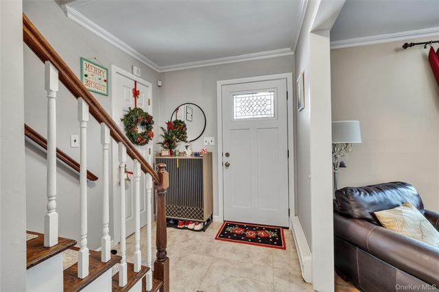 20 Soundview Drive, Shoreham, NY 11786