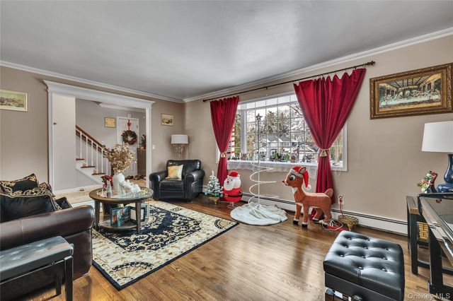 20 Soundview Drive, Shoreham, NY 11786