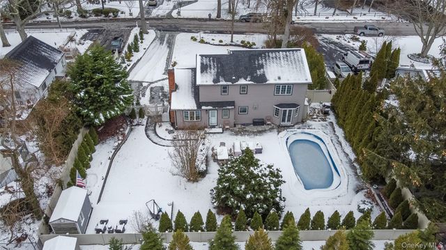 20 Soundview Drive, Shoreham, NY 11786