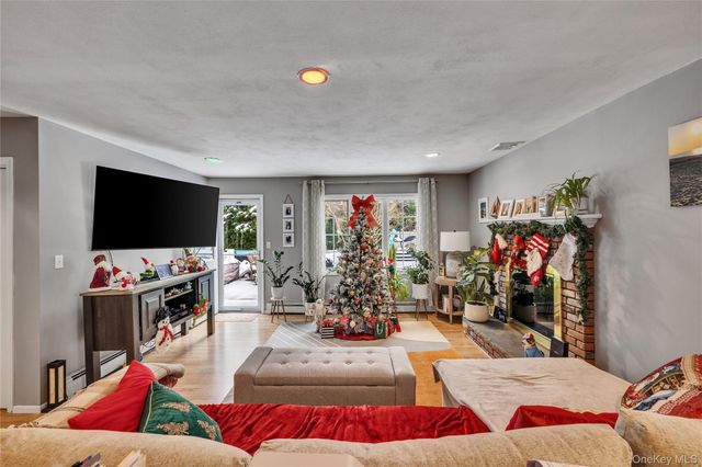 20 Soundview Drive, Shoreham, NY 11786