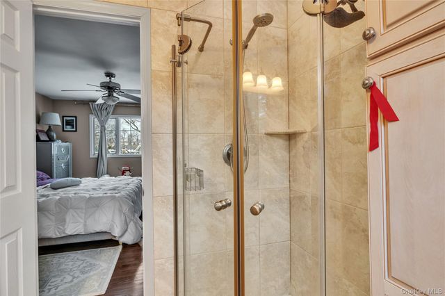 20 Soundview Drive, Shoreham, NY 11786