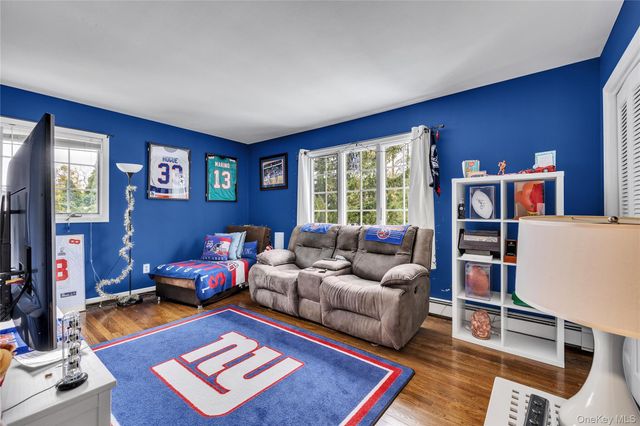 20 Soundview Drive, Shoreham, NY 11786