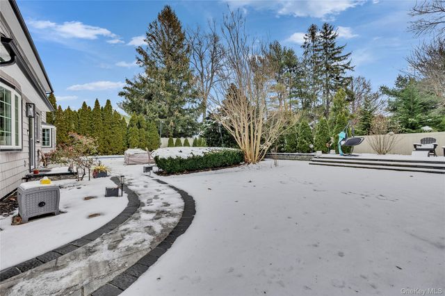 20 Soundview Drive, Shoreham, NY 11786