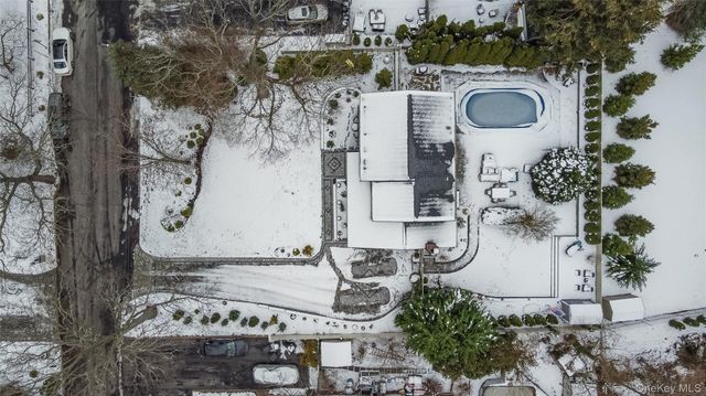 20 Soundview Drive, Shoreham, NY 11786